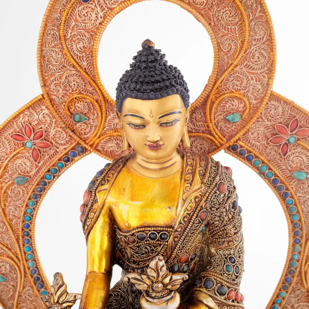 Bhaisajyaguru Medizin Buddha Statue mit Nimbus auf Thron - Statue