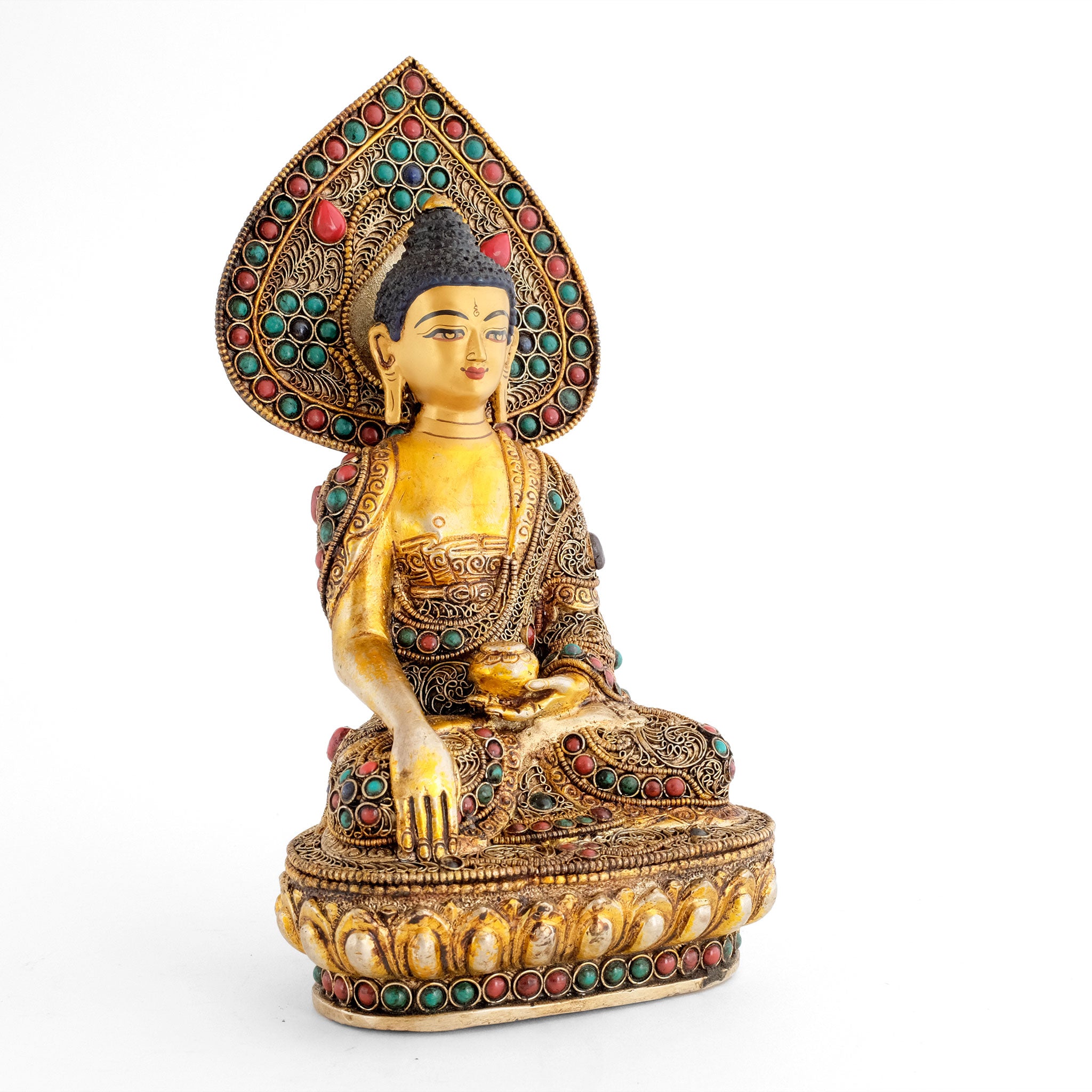 Shakyamuni Buddha Statue, sein Gewand und die Aureole sind mit Filigran und farbigen Steinen bearbeitet.