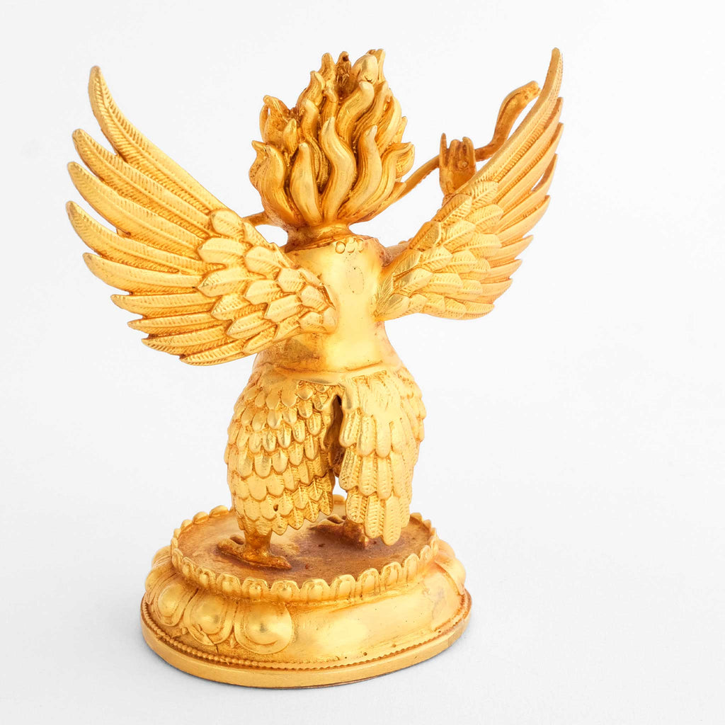 Garuda Statue, die Rückseite mit detaillierter Flügelstruktur