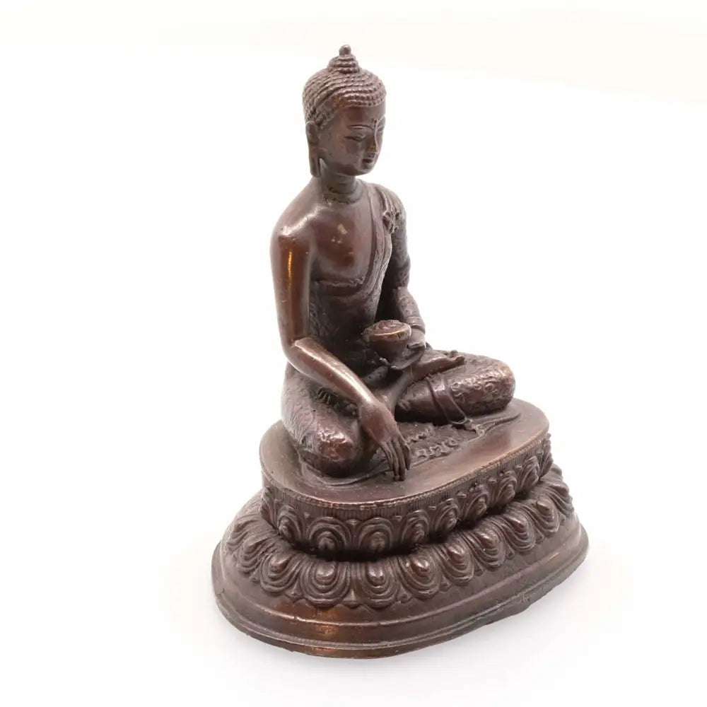 Kleine Shakyamui Buddha Statue aus Kupfer. Oxidiert.