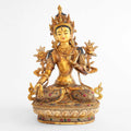Weiße Tara Statue, verziert mit feiner Filigran-Ornamentik, versilbert und vergoldet, besetzt mit farbigen Steinen.