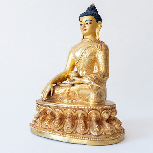 Fein ziselierte vergoldete Shakyamuni Buddha Figur. Feuervergoldet.. 